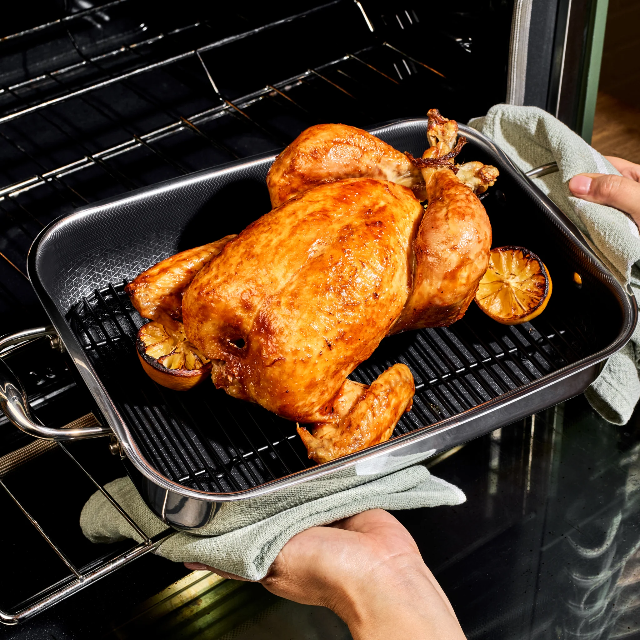 Hybrid Roasting Pan with Rack, 23 x 33 cm - Image 6
